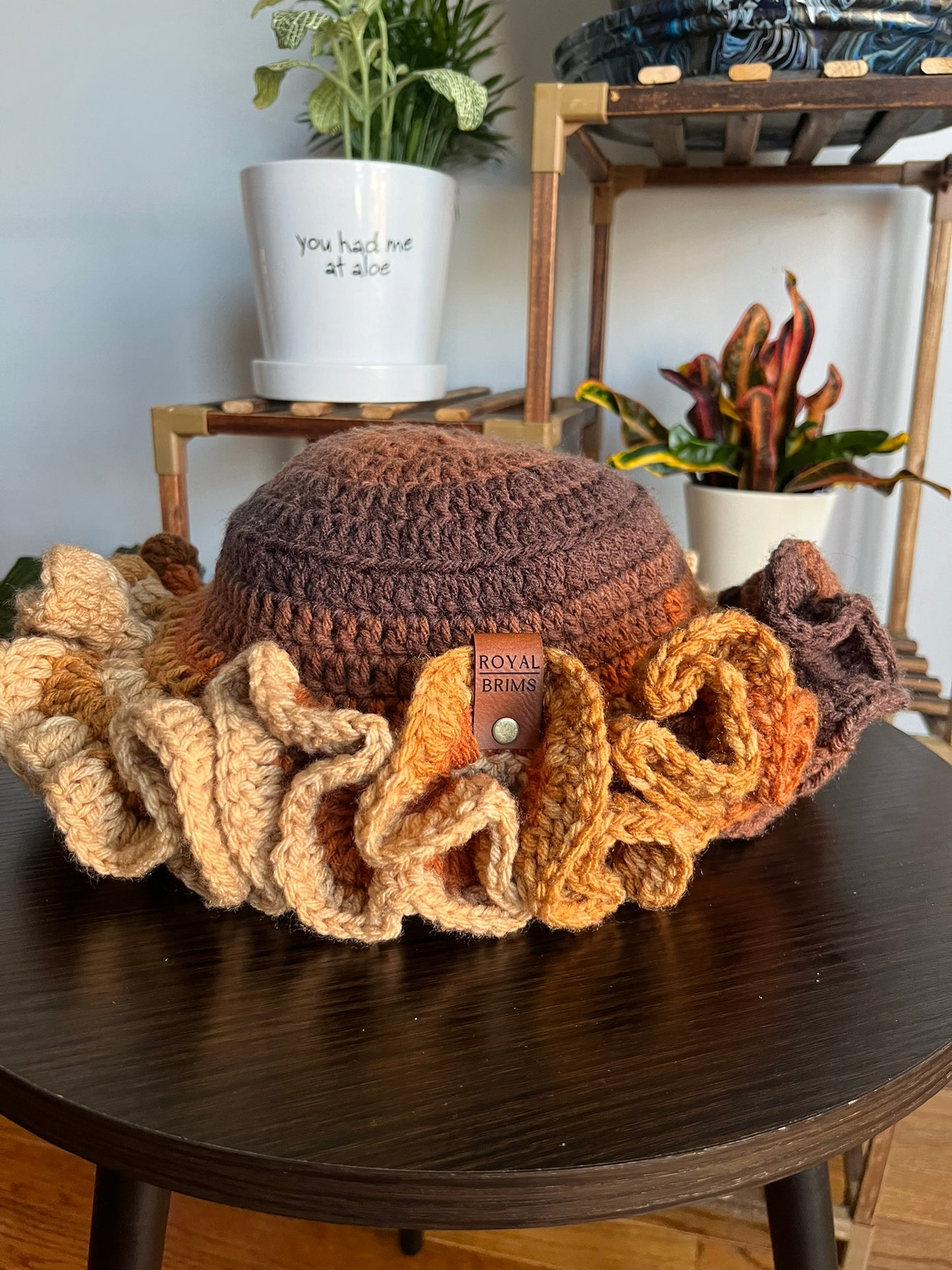 Mocha Crown
